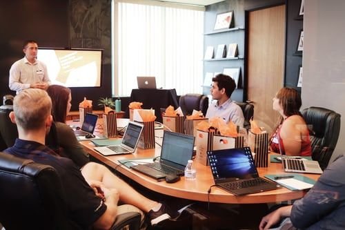 Comment entreprendre avec peu de moyens ?
